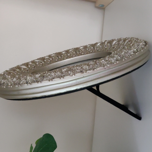 Broyhill silver frame oval. - Picture 5 of 5